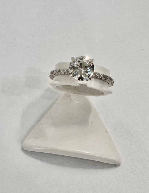 1.08 Round Brilliant Engagement Ring