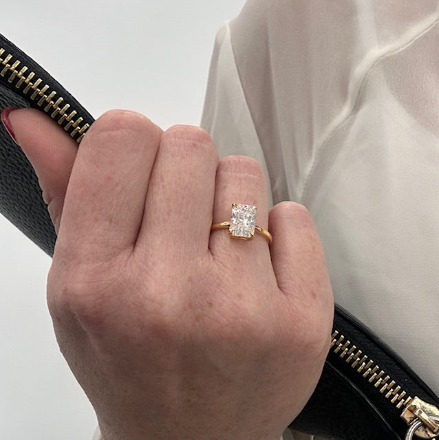 Certified rectangular lab diamond Solitaire Yellow Gold