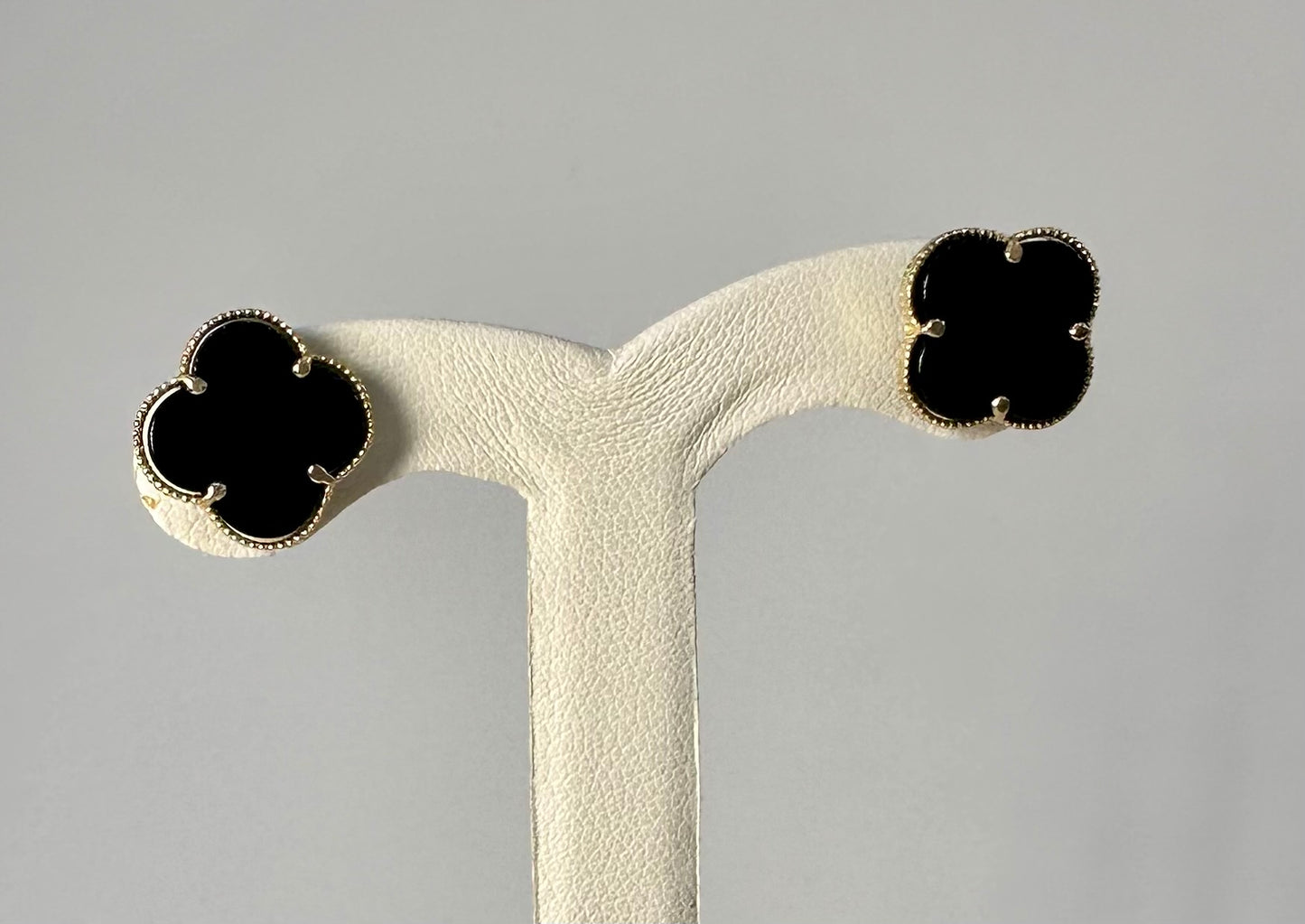 10K yellow gold clover studs