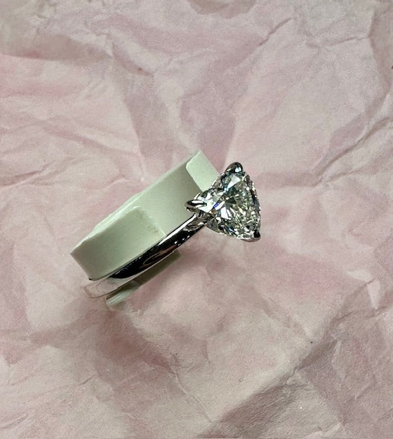 1 ct lab heart diamond engagement ring