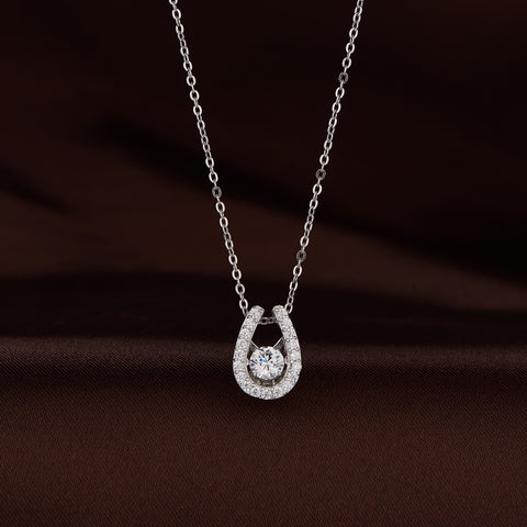 Horseshoe necklace
