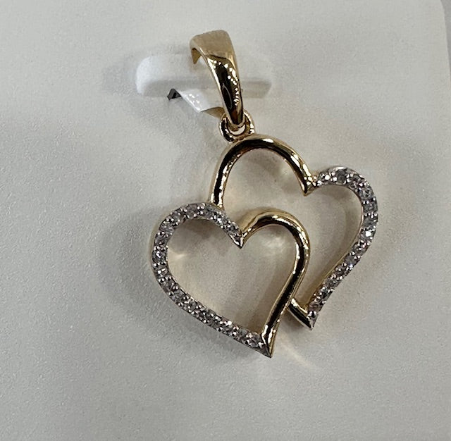 Gold heart pendant