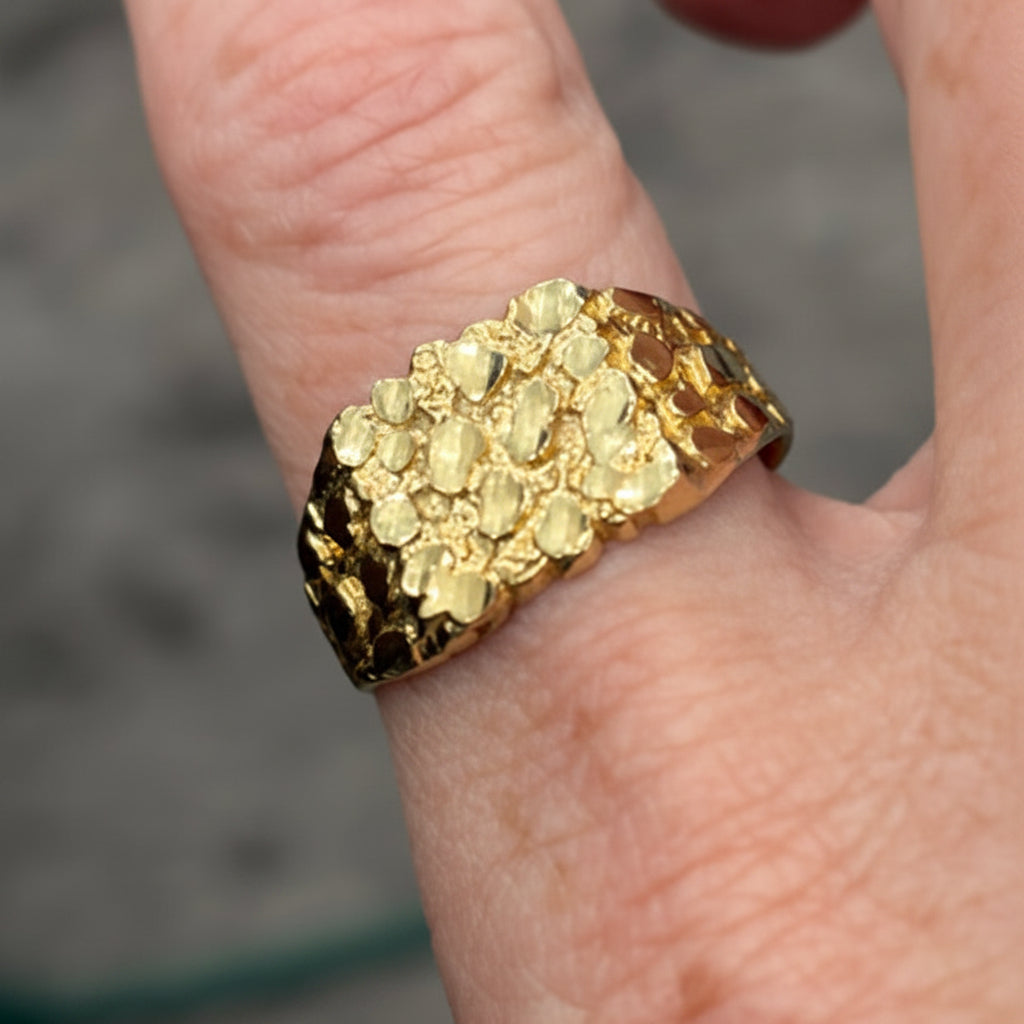 nugget ring on finger